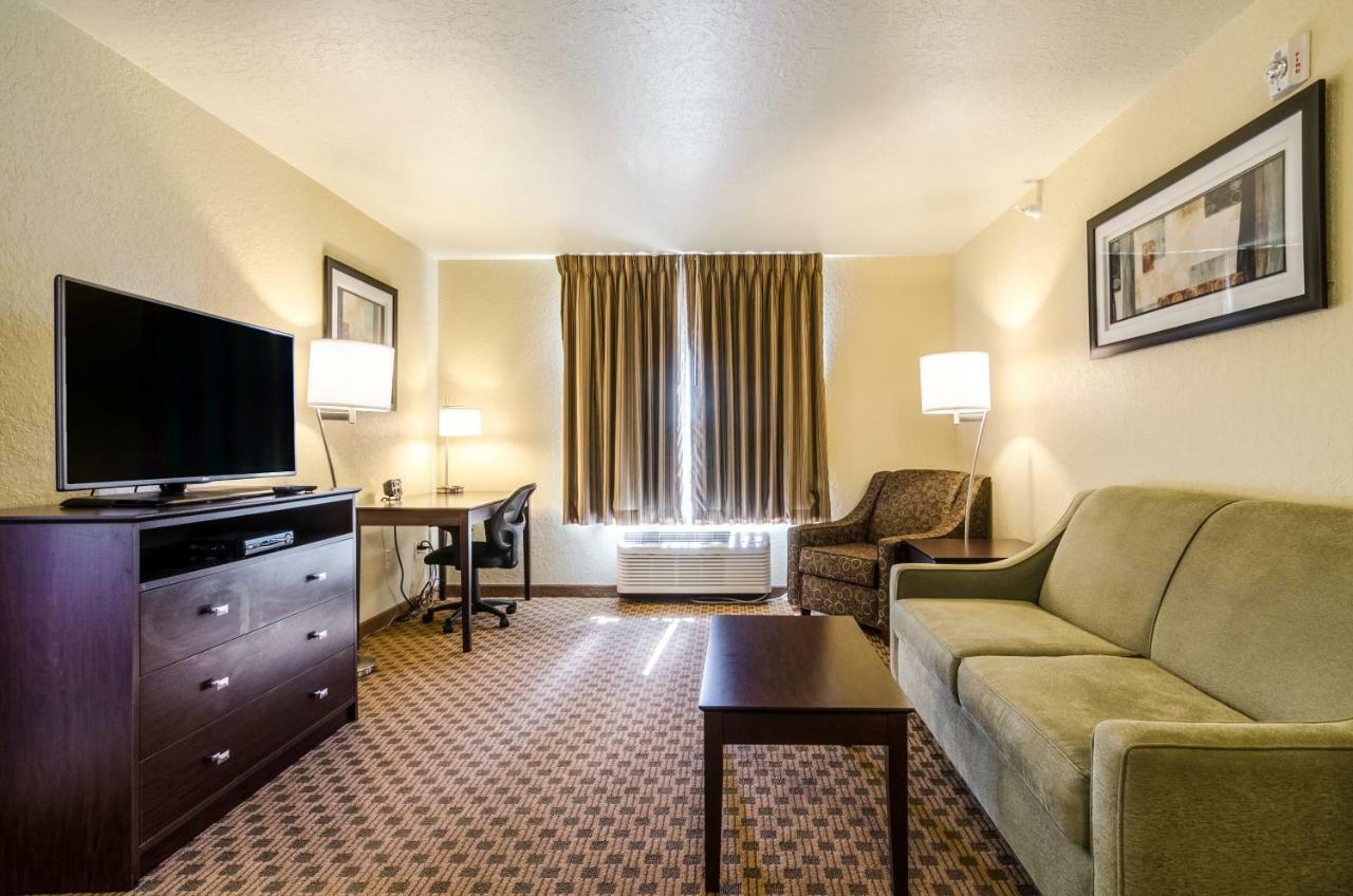 Cobblestone Inn&Suites - Eaton Extérieur photo