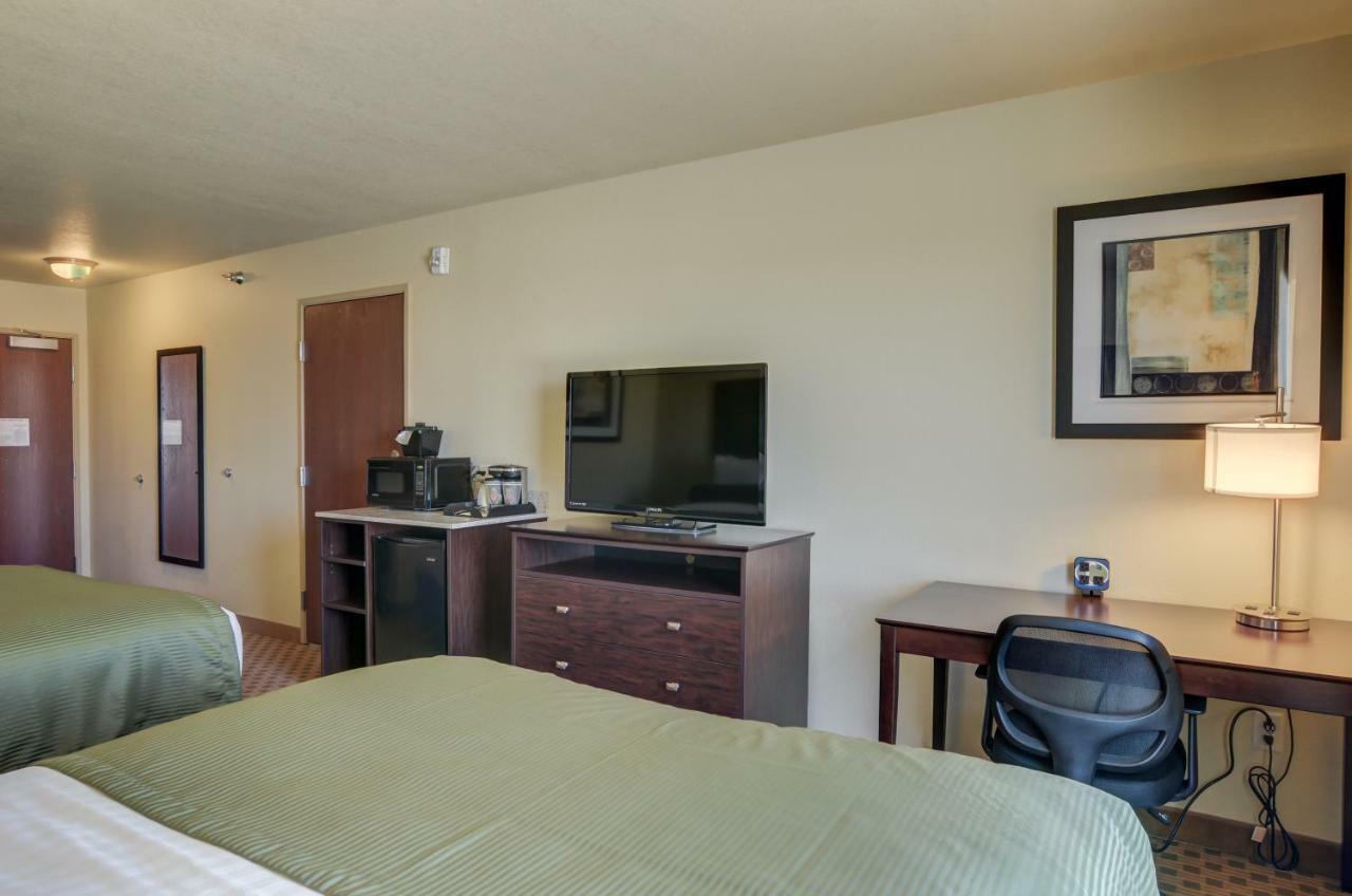 Cobblestone Inn&Suites - Eaton Extérieur photo